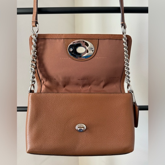 EUC Coach Polished Pebble Leather Crosstown Crossbody - Picture 4 of 8